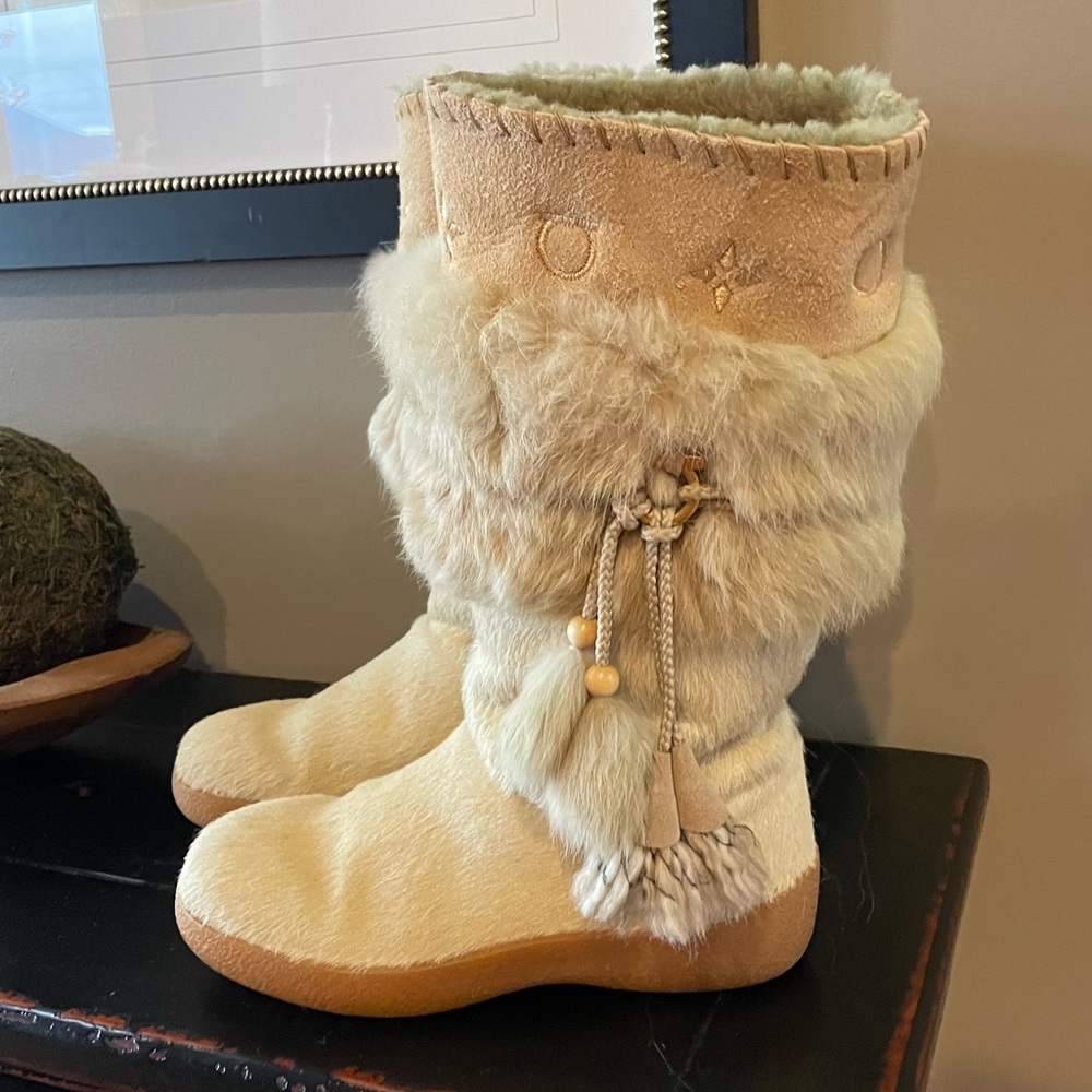 Salvatore Ferragamo Shearling lined boots